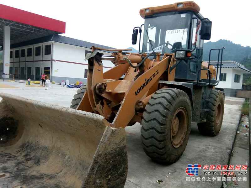 贵州出售转让二手3000小时2014年龙工LG833B装载机