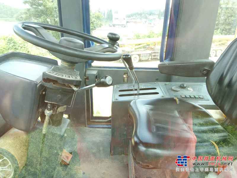 云南出售转让二手3741小时2009年柳工CLG855装载机