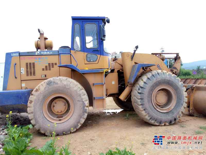 云南出售转让二手2367小时2010年龙工LG850装载机