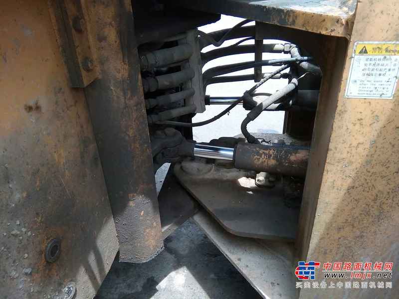 贵州出售转让二手8970小时2009年龙工LG833装载机