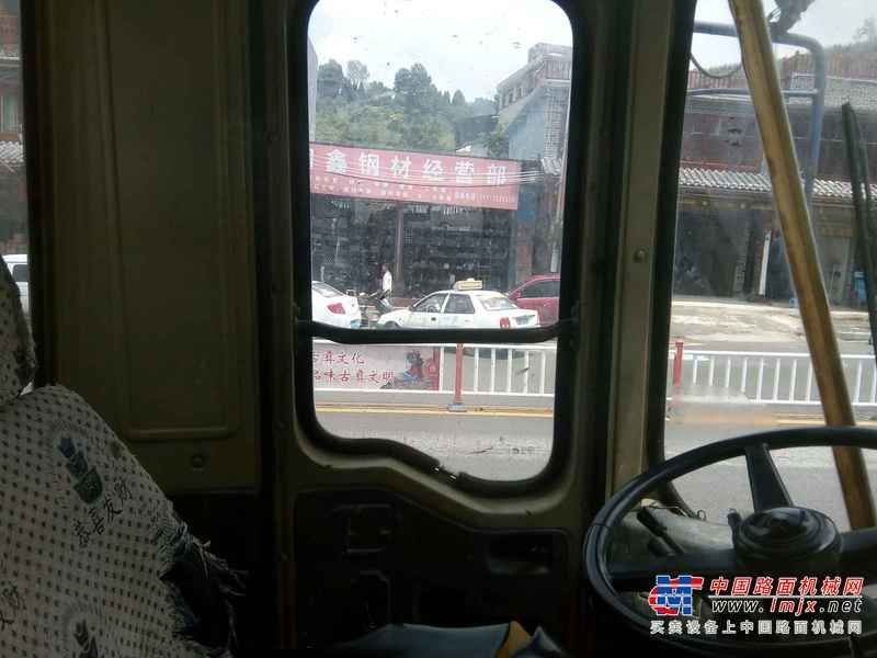 贵州出售转让二手8970小时2009年龙工LG833装载机