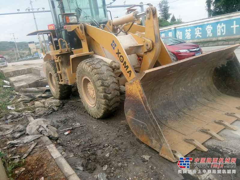 贵州出售转让二手3500小时2013年厦工XG932II装载机
