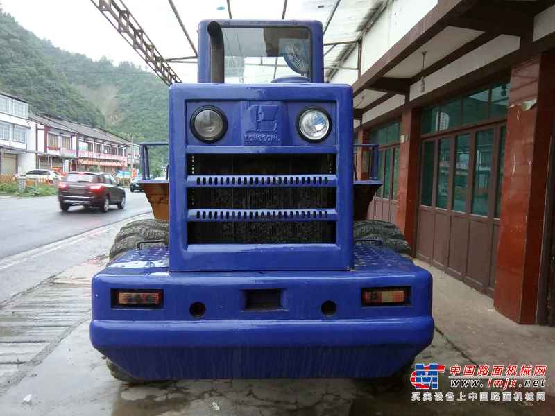 贵州出售转让二手8800小时2009年龙工LG833B装载机