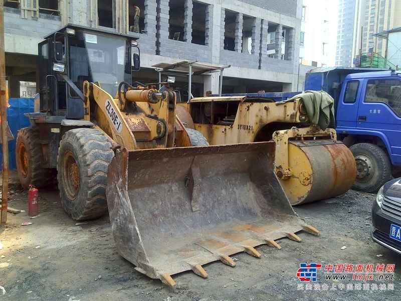 山西出售转让二手4600小时2009年山工ZL30D装载机