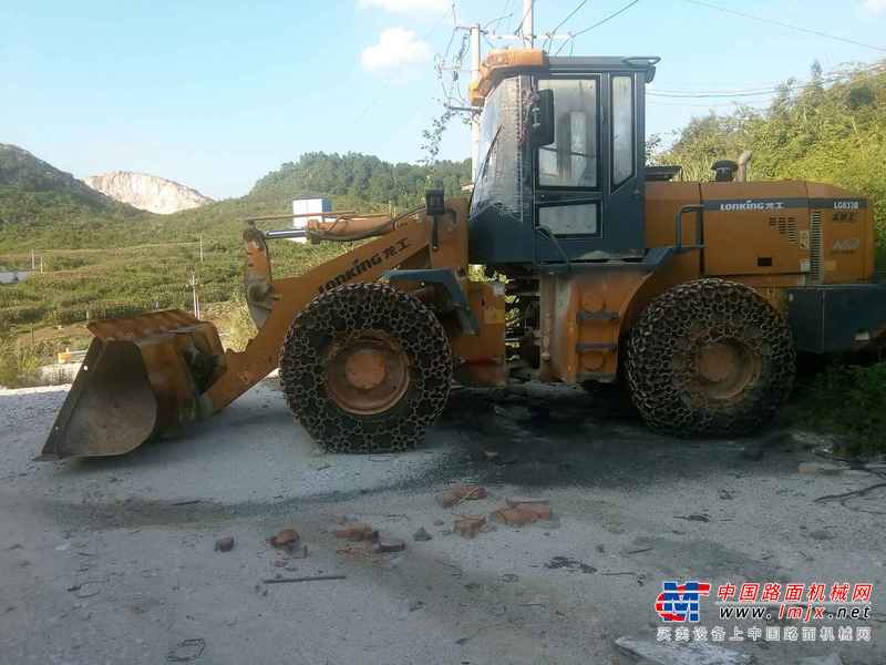 贵州出售转让二手9630小时2010年龙工LG833装载机