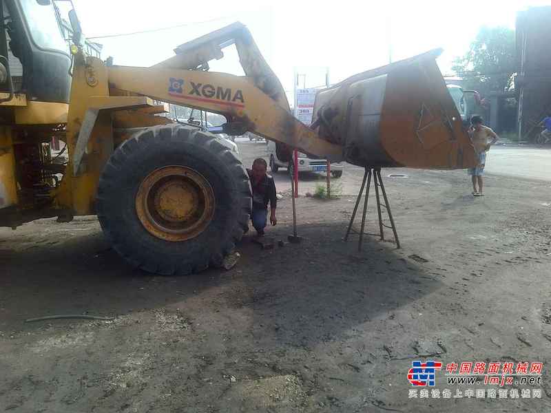 山西出售转让二手6000小时2010年厦工XG956II装载机