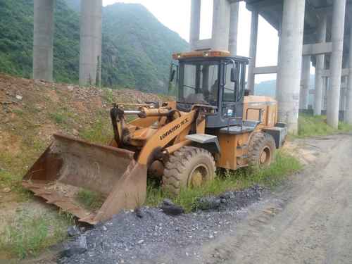 陕西出售转让二手6500小时2009年龙工LG833装载机