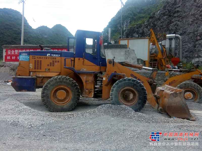 贵州出售转让二手12900小时2007年龙工LG833装载机