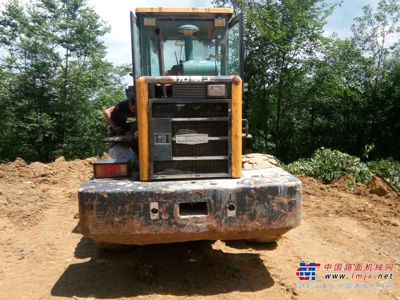 贵州出售转让二手3300小时2013年海宏重工CTX932装载机