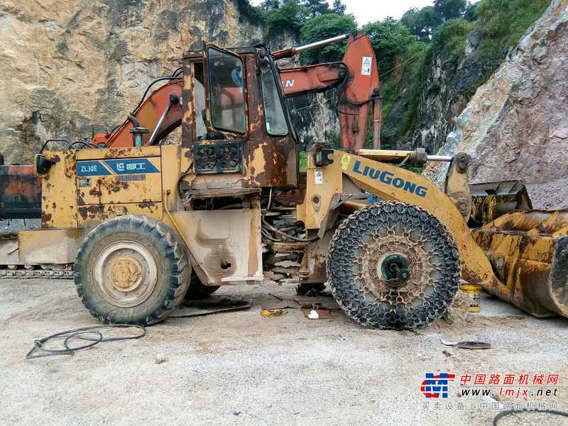 贵州出售转让二手16000小时2006年柳工ZL30E装载机