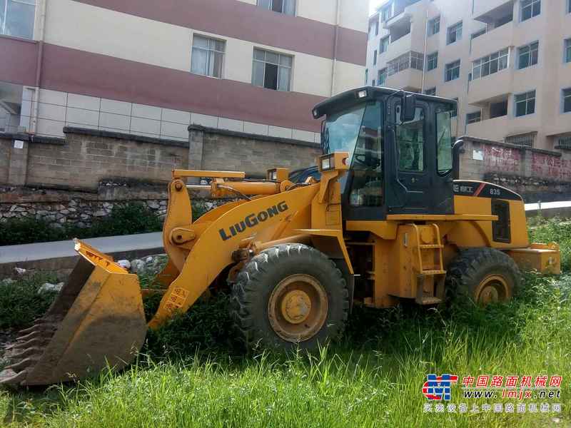 贵州出售转让二手1500小时2014年柳工CLG835装载机