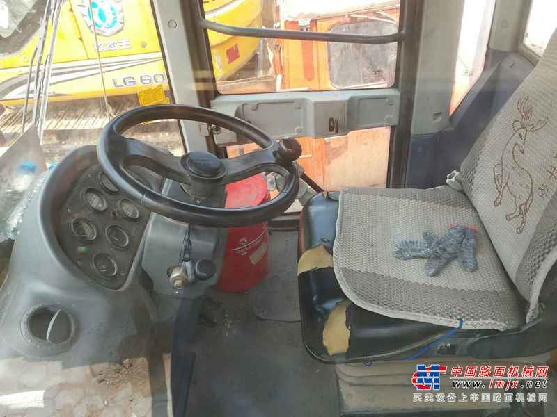 陕西出售转让二手3000小时2012年龙工LG855D装载机