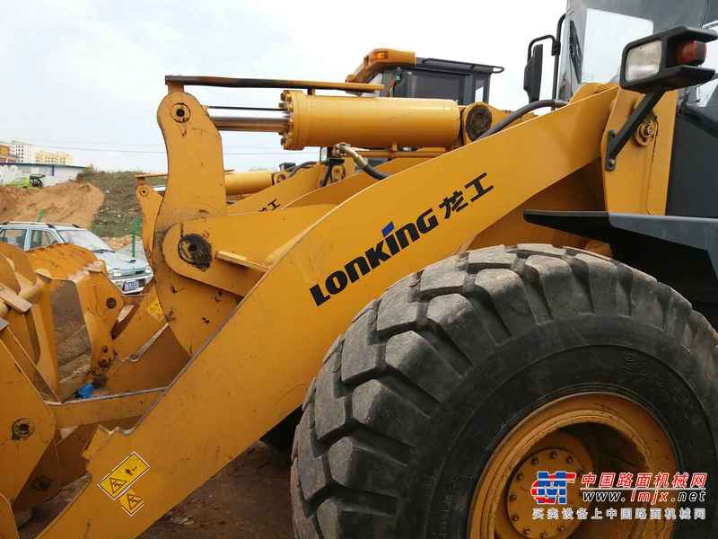 陕西出售转让二手3000小时2015年龙工LG855D装载机