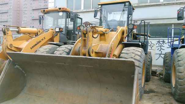 辽宁出售转让二手7500小时2011年山工SEM650B装载机