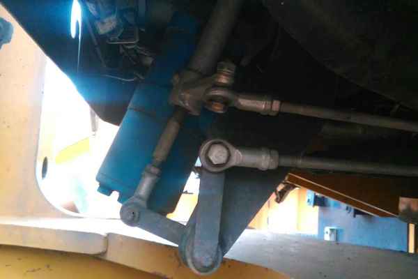 辽宁出售转让二手7500小时2011年山工SEM650B装载机