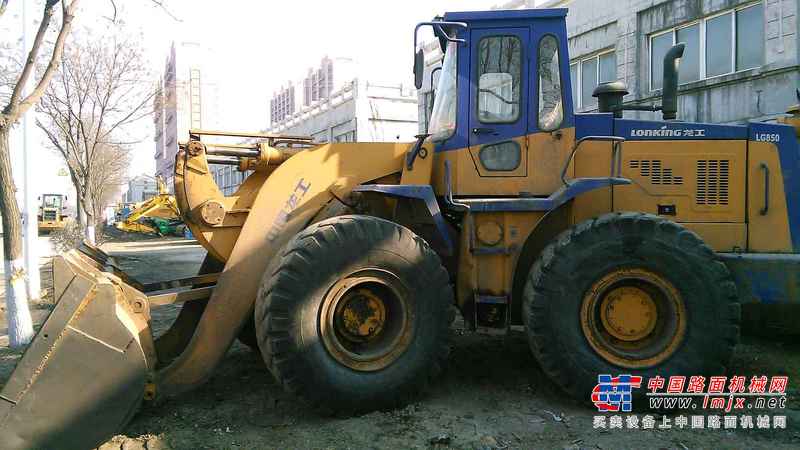 辽宁出售转让二手9000小时2008年龙工LG850装载机