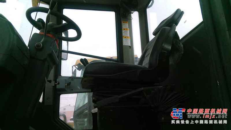 辽宁出售转让二手4000小时2014年龙工LG855D装载机