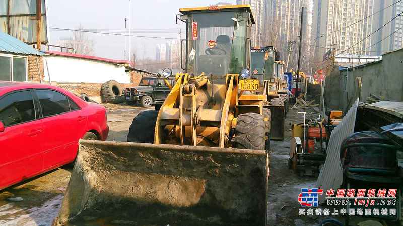 辽宁出售转让二手9000小时2010年徐工LW188装载机