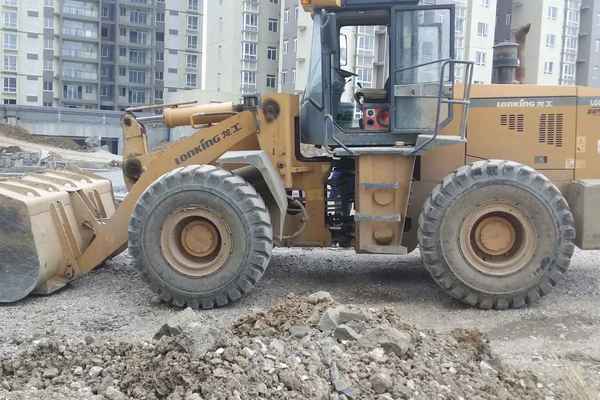 贵州出售转让二手2800小时2011年龙工LG855B装载机