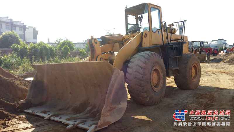 云南出售转让二手5800小时2009年山工SEM650装载机