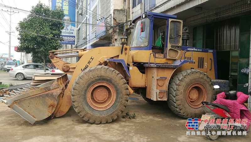 江西出售转让二手7400小时2010年龙工850装载机