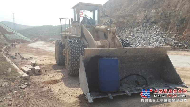 河南出售转让二手8000小时2013年山工ZL50F装载机