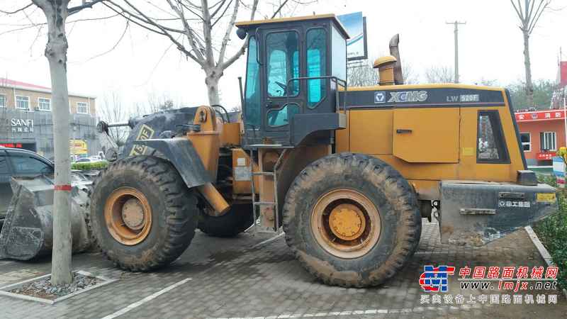 河北出售转让二手8000小时2009年徐工LW520F装载机