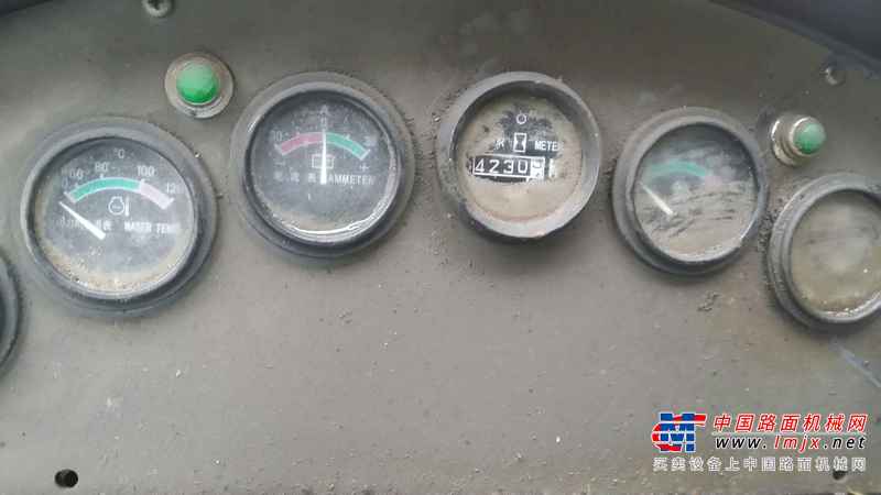 广西出售转让二手4000小时2010年龙工LG855装载机