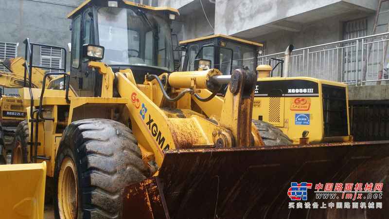 广西出售转让二手2800小时2011年厦工XG956III装载机