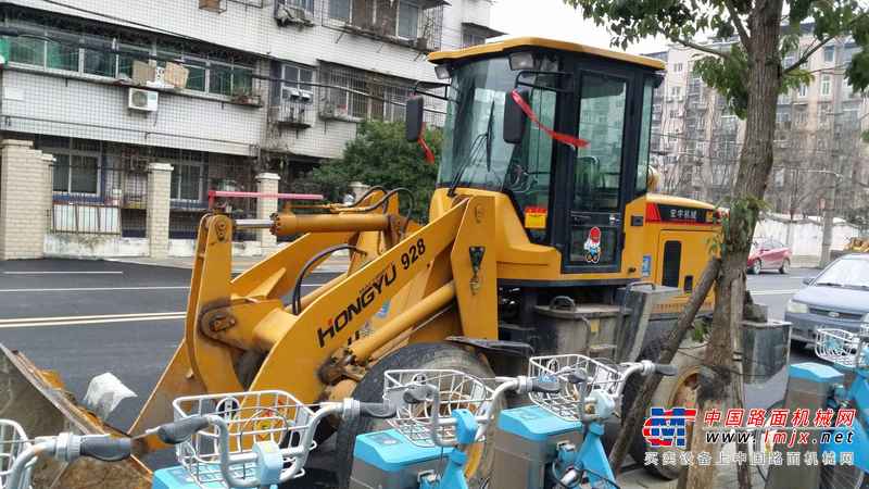 湖北出售转让二手700小时2016年宏宇928装载机