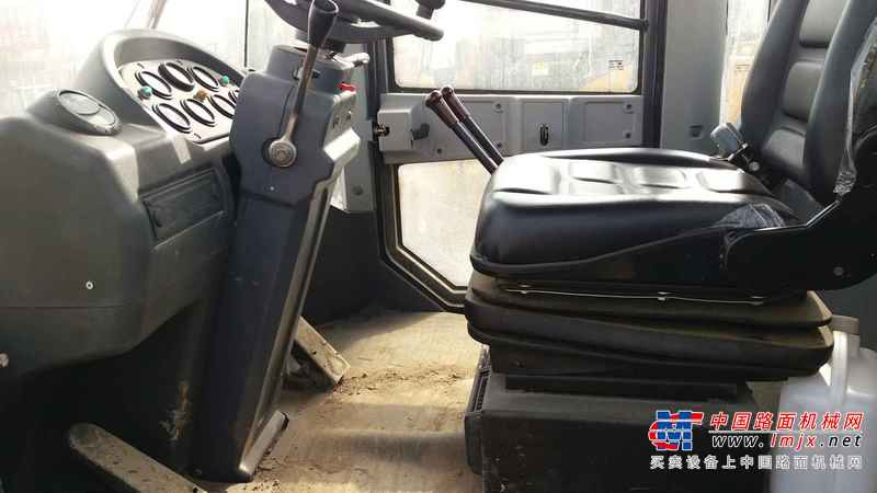 陕西出售转让二手934小时2015年龙工LG855D装载机