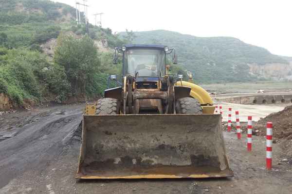 山西出售转让二手10000小时2006年龙工ZL50D装载机