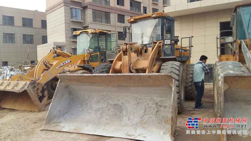 山西出售转让二手5000小时2011年龙工LG855装载机