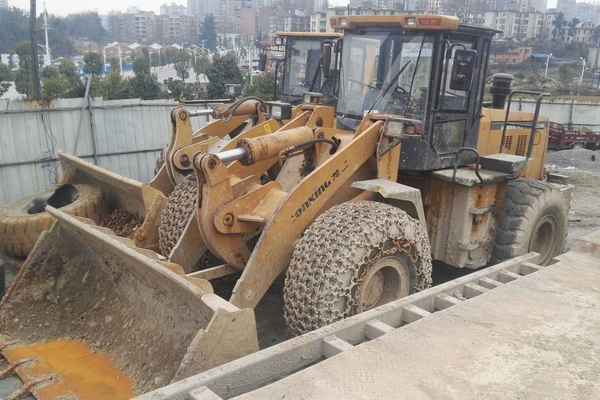 贵州出售转让二手8000小时2011年龙工LG855D装载机