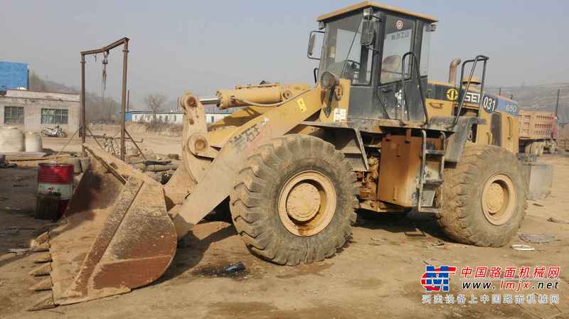 山西出售转让二手4900小时2010年山工SEM650装载机