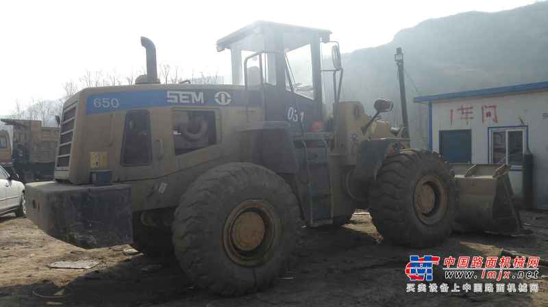 山西出售转让二手4900小时2010年山工SEM650装载机