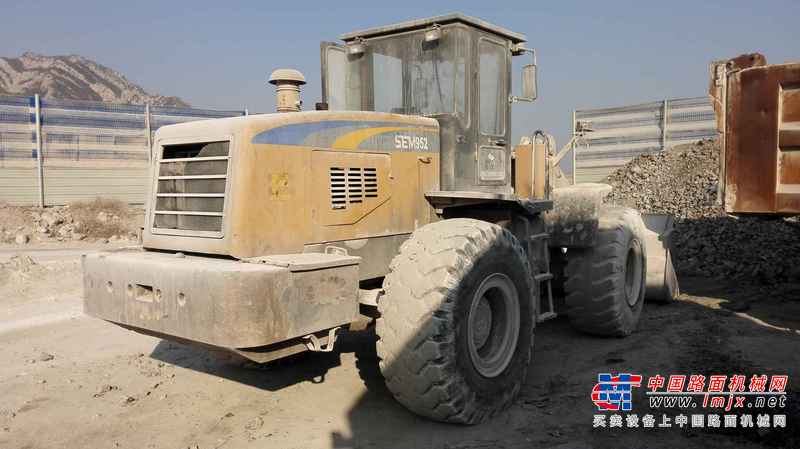 山西出售转让二手7600小时2008年山工SEM650装载机
