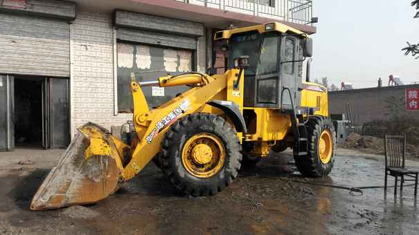 山西出售转让二手3400小时2011年徐工LW300F装载机
