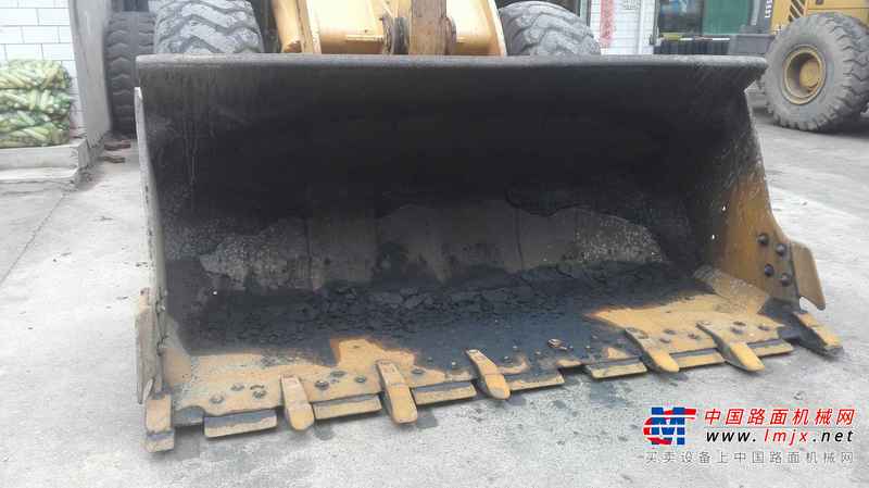 山西出售转让二手2400小时2014年龙工LG855B装载机