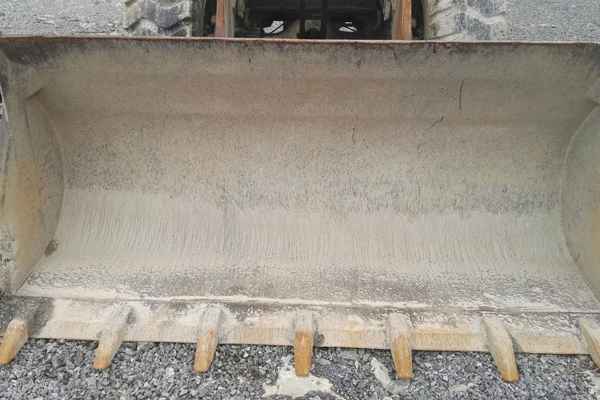 贵州出售转让二手8000小时2009年山工ZL30E装载机