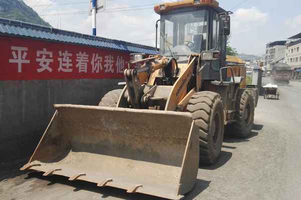 贵州出售转让二手3767小时2012年龙工LG833B装载机