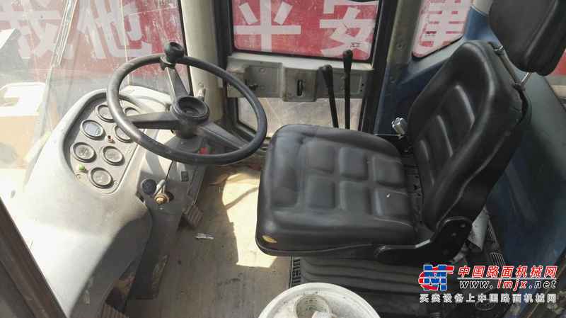 贵州出售转让二手3767小时2012年龙工LG833B装载机