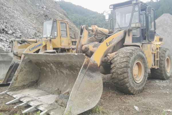 贵州出售转让二手7034小时2011年柳工CLG855装载机