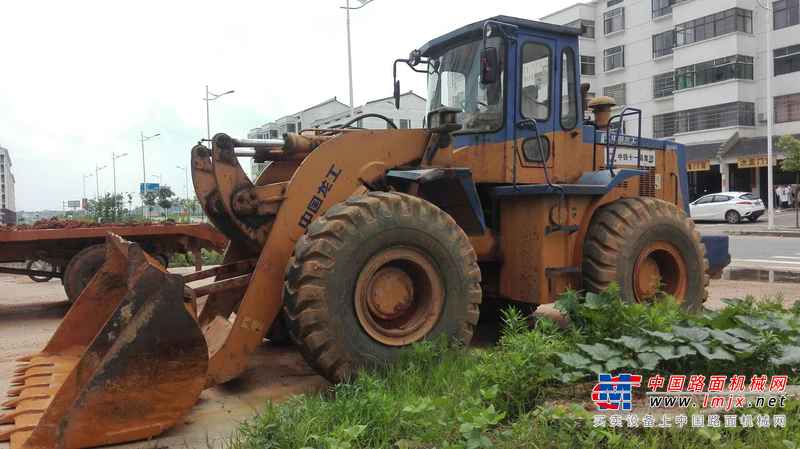 江西出售转让二手8000小时2006年龙工ZL50D装载机