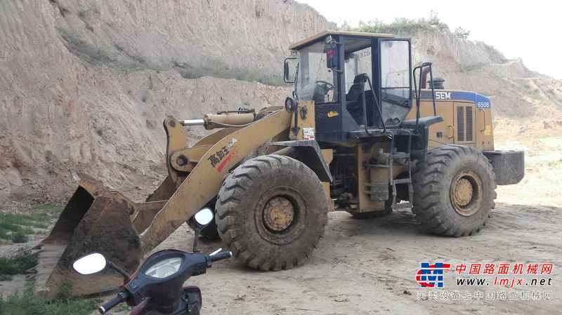 山西出售转让二手1500小时2010年山工SEM650B装载机