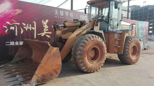 江西出售转让二手5600小时2010年龙工LG853装载机