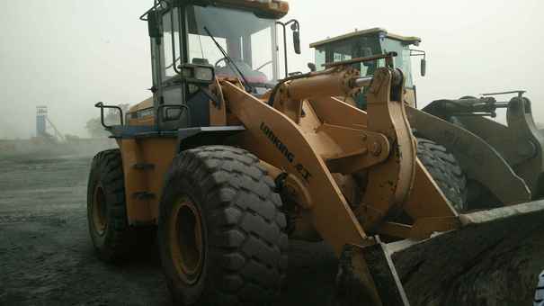 辽宁出售转让二手3056小时2010年龙工LG853B装载机