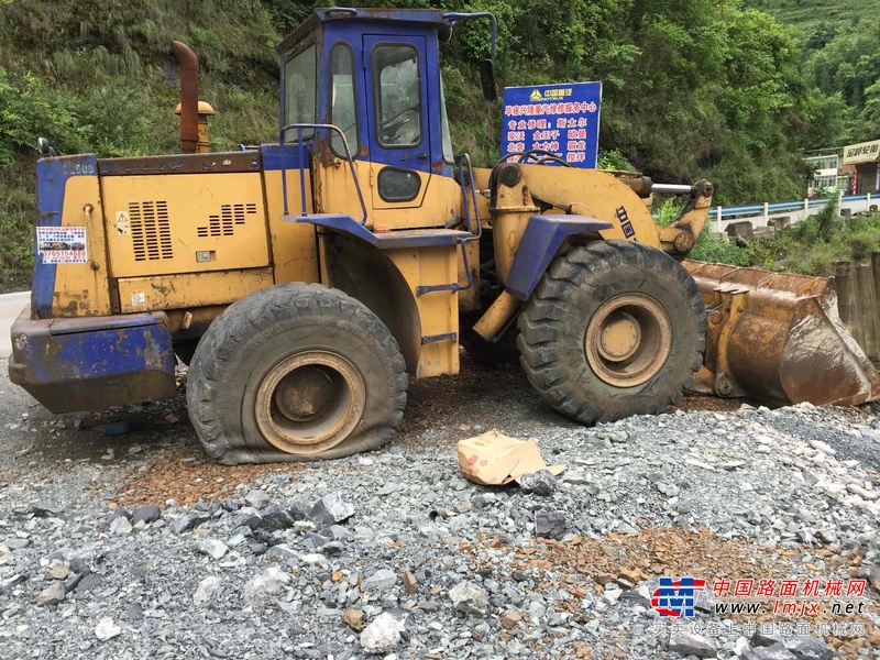 贵州出售转让二手8900小时2007年龙工LG850装载机