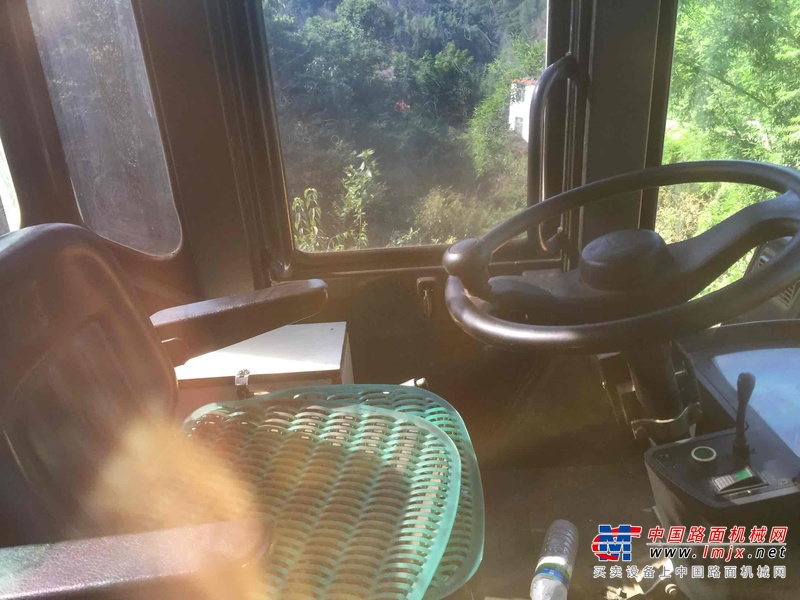 江西出售转让二手8000小时2011年柳工CLG855装载机