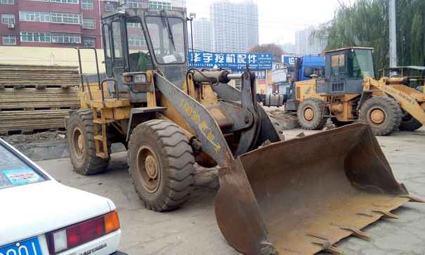 山西出售转让二手2600小时2005年临工LG930装载机
